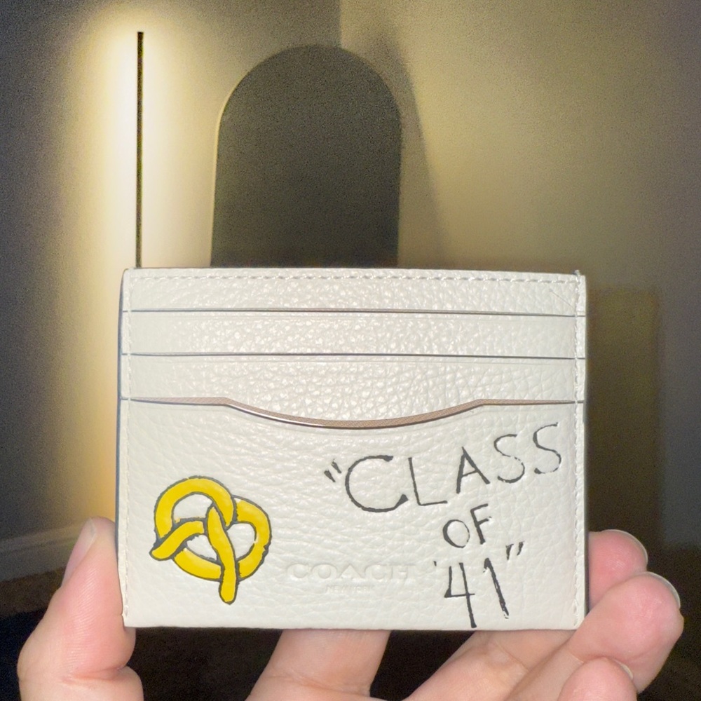 AUTHENTIC Coach Slim Id Card Case With Sketch Print